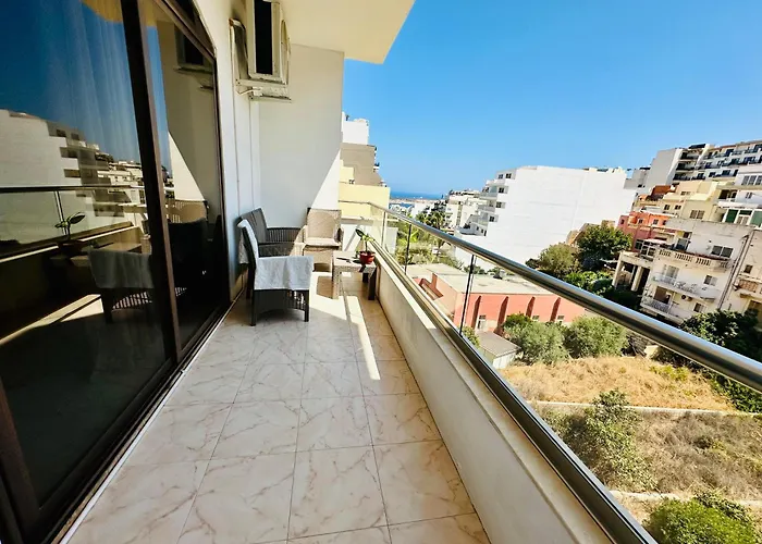 New, Modern And Spacious 4br In Апартаменты *